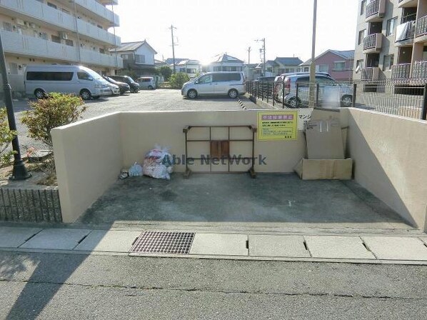 西尾駅 バス15分  富山下車：停歩9分 1階の物件外観写真